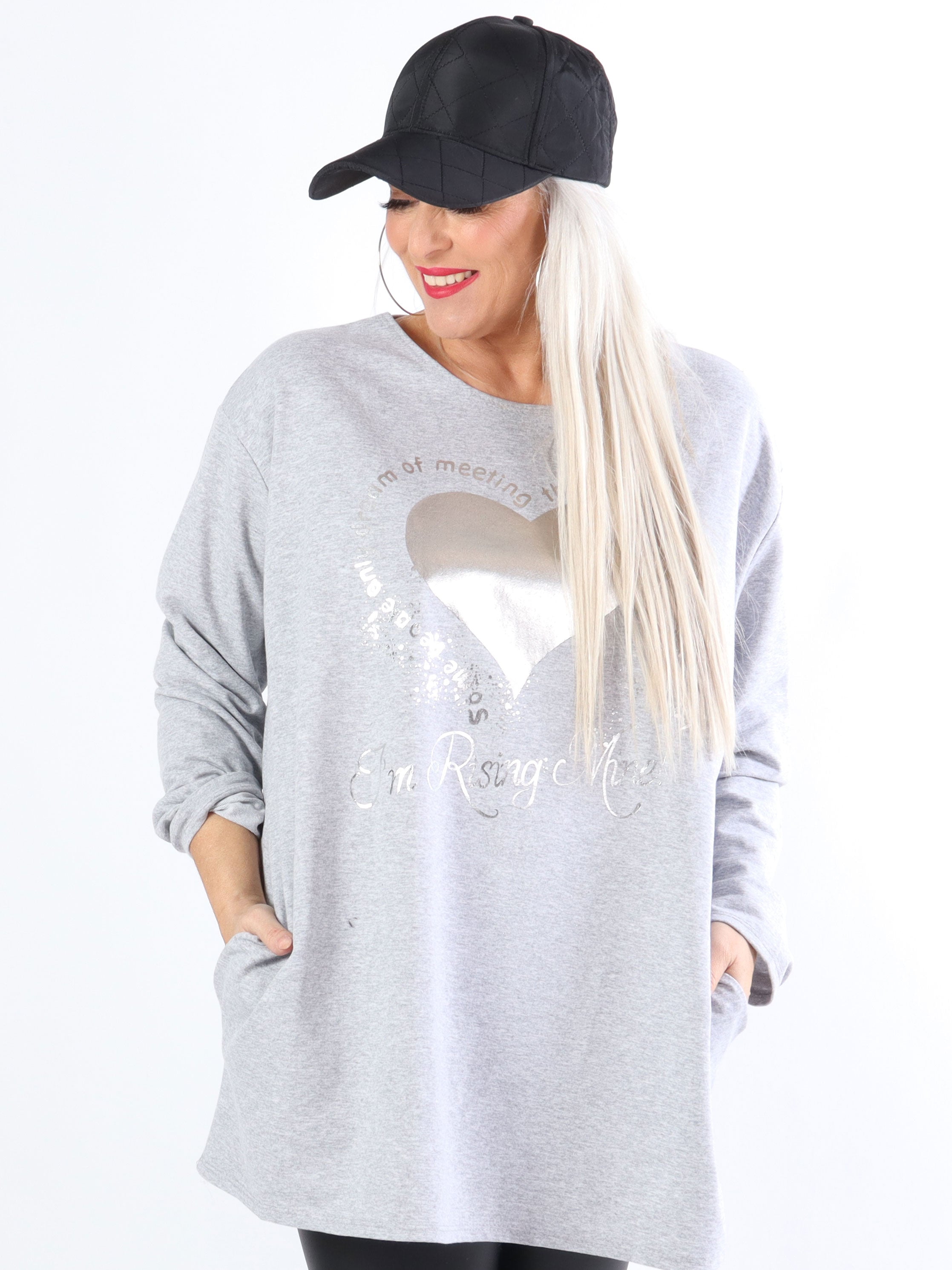 Hearty - Plus size joggingbluse med sølv print foran